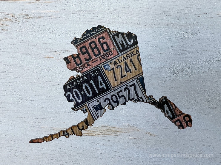 Alaska Vintage License Plate Ornament Magnet
