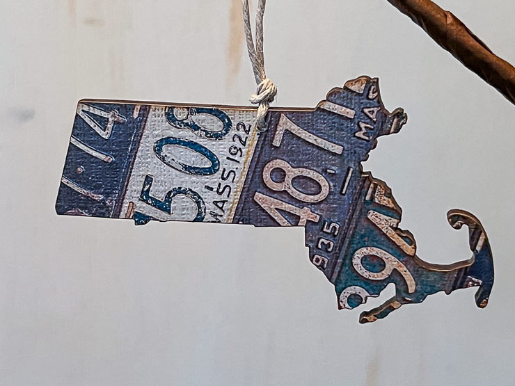 Massachusetts Vintage License Plate Ornament Magnet