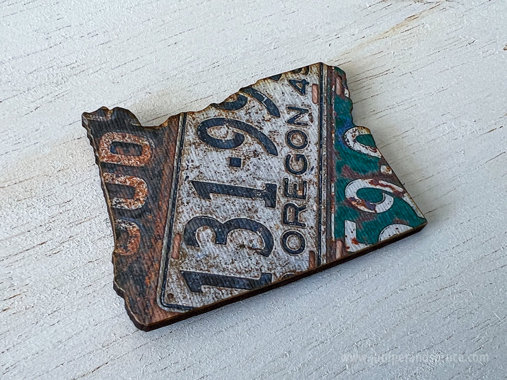 Oregon Vintage License Plate Ornament Magnet