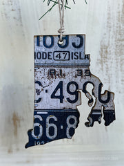 Rhode Island Vintage License Plate Ornament Magnet