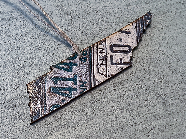 Tennessee Vintage License Plate Ornament Magnet